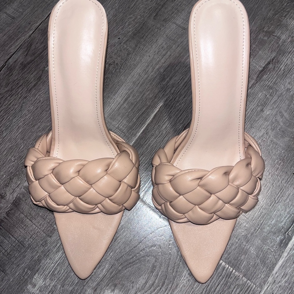 Women’s heel